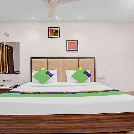 Treebo Trend Royal Galaxy Park Hotel Indore Exterior photo